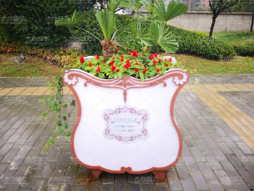 鋁合金花箱、PVC花箱孰好孰壞？