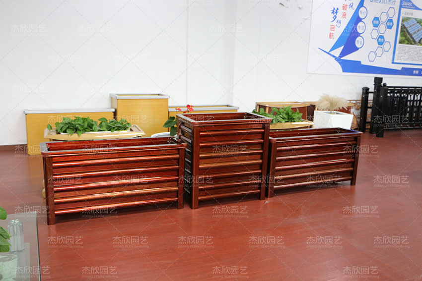 電泳鋁合金花箱和普通鋁合金花箱，有什么區(qū)別？