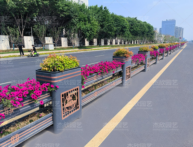 不銹鋼花箱鋁板花箱園林印象款實(shí)景