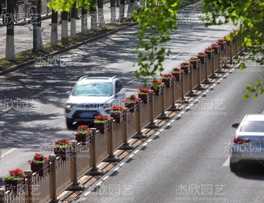 鋁合金花箱的優(yōu)勢有哪些？